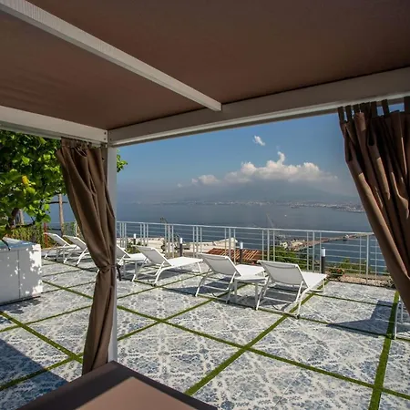 Relais Al Castello فندق مبيت وإفطار كاستيلاّماري دي ستا